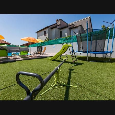 Zale Apartmani Задар Екстериор снимка