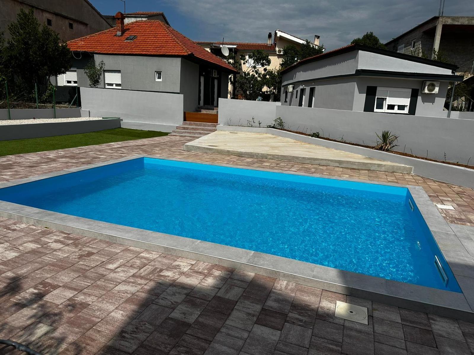 Zale Apartmani Задар Стая снимка