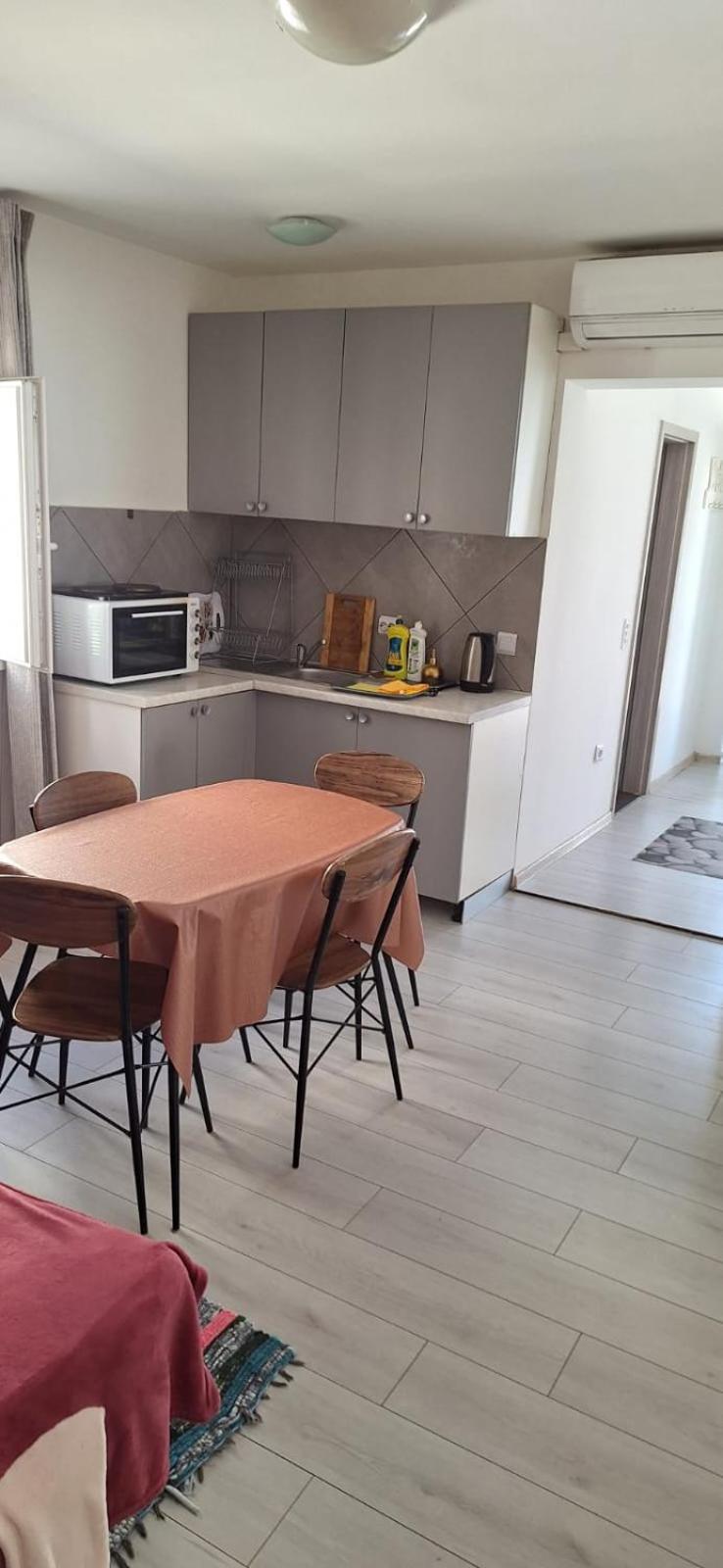 Zale Apartmani Задар Стая снимка