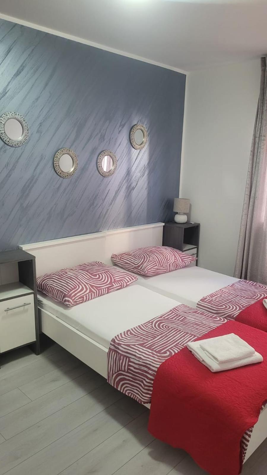 Zale Apartmani Задар Екстериор снимка